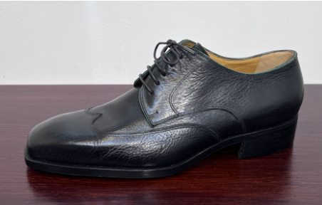 外羽根ウィングチップ